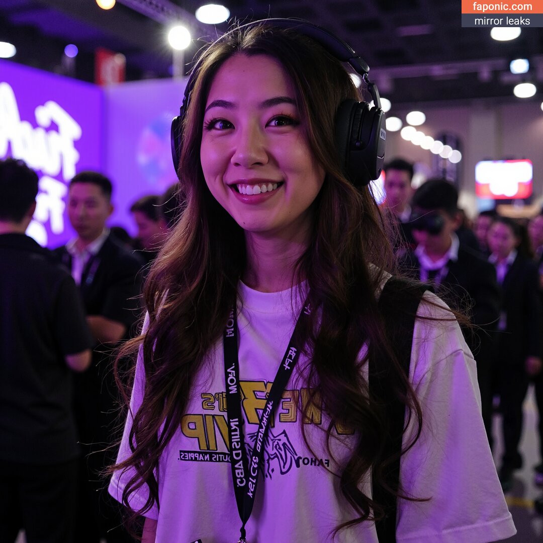 Fuslie, Leslie Leaks Nues  Photo #932