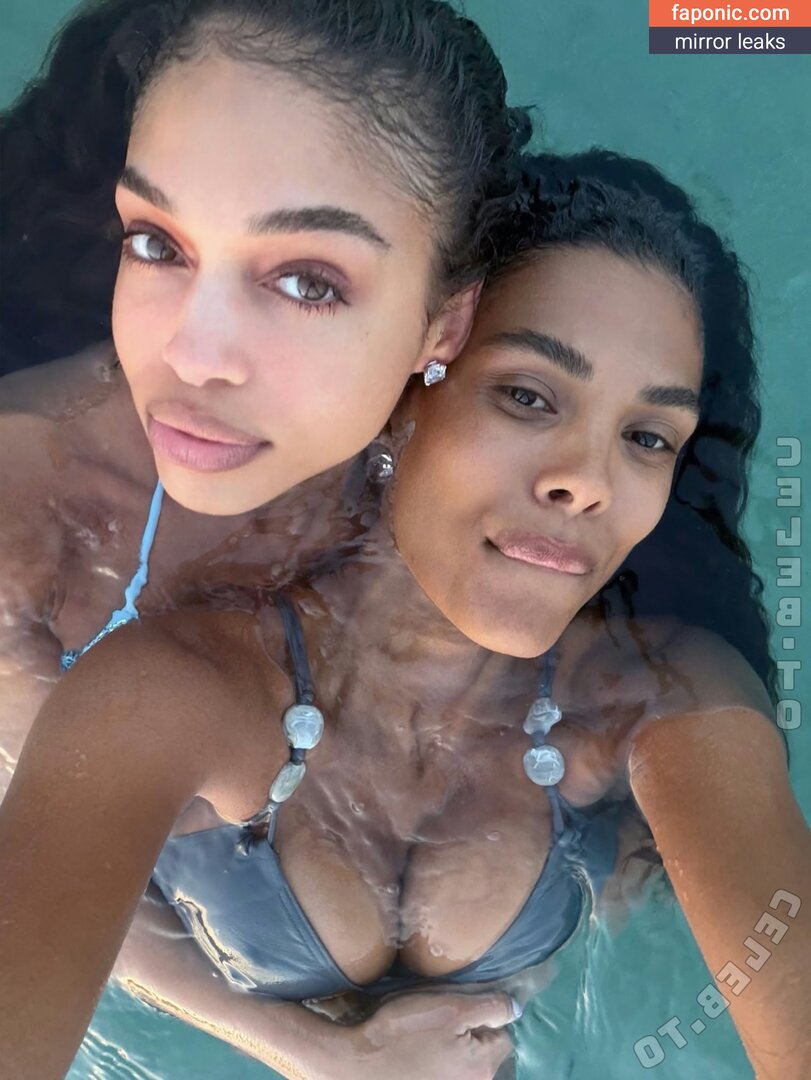 Tina Kunakey, tinakworld, tinariccia Leaks Nues  Photo #7