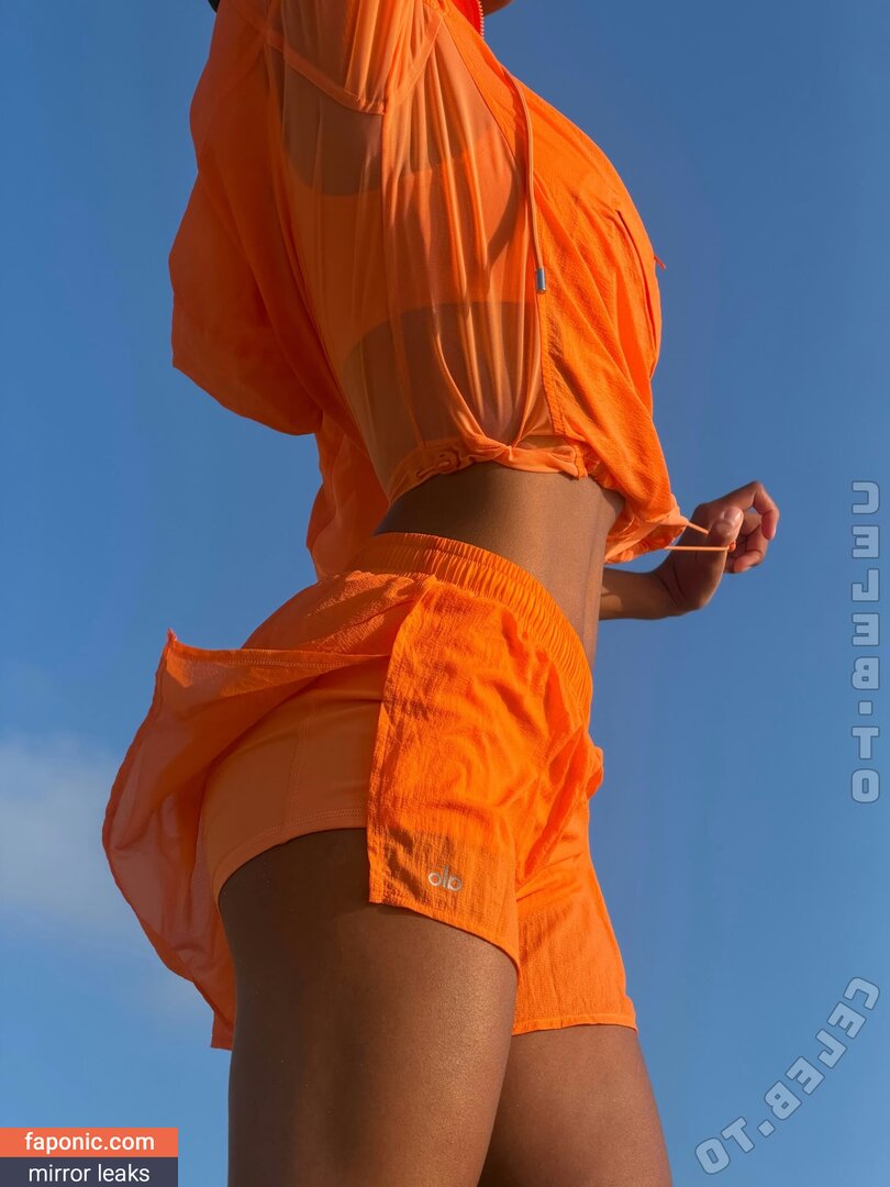 Tina Kunakey, tinakworld, tinariccia Leaks Nues  Photo #17