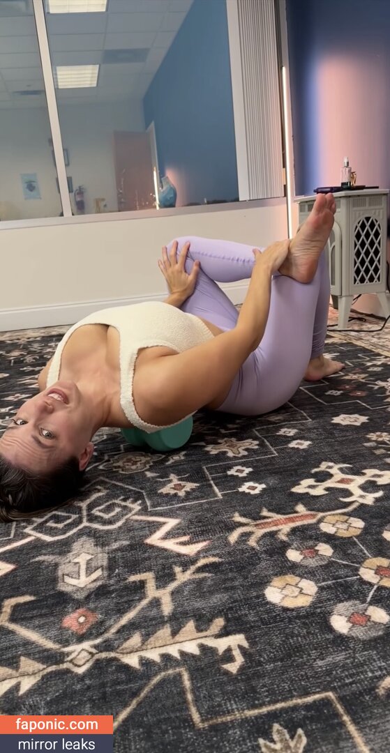 Brenda Mondragon, Mondragon Chiropractic, chiro_dragon Leaks Nues  Photo #253