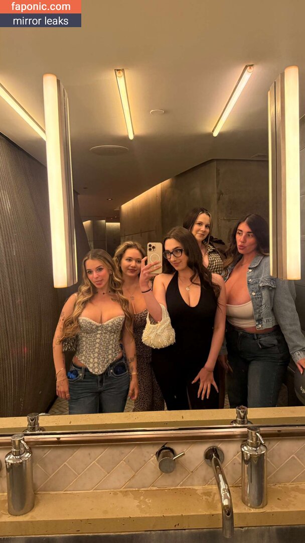 Yellz0, Yellz1, bigtittygothegg, yellz Leaks Nues OnlyFans/Patreon Photo #4