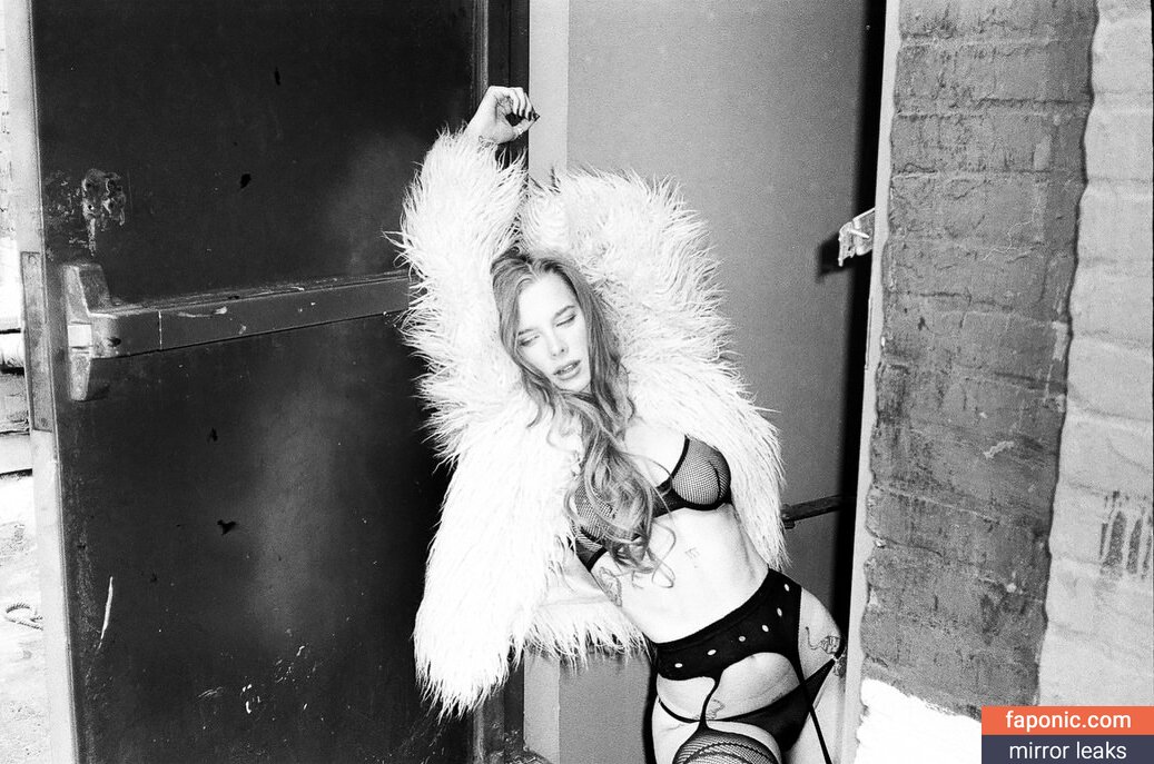 Ashley Matheson, Smashedely Leaks Nues  Photo #95