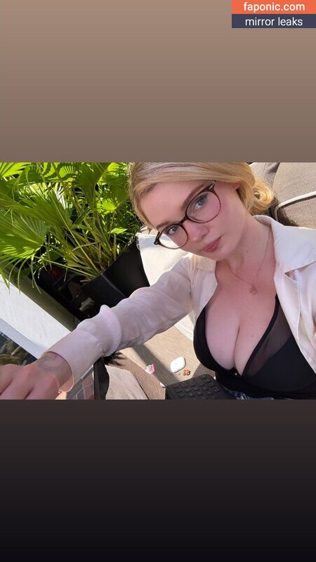 Avalon Warren, avalon_love, avalonwarren, avalonwarrenn Leaks Nues OnlyFans/Patreon Photo #1