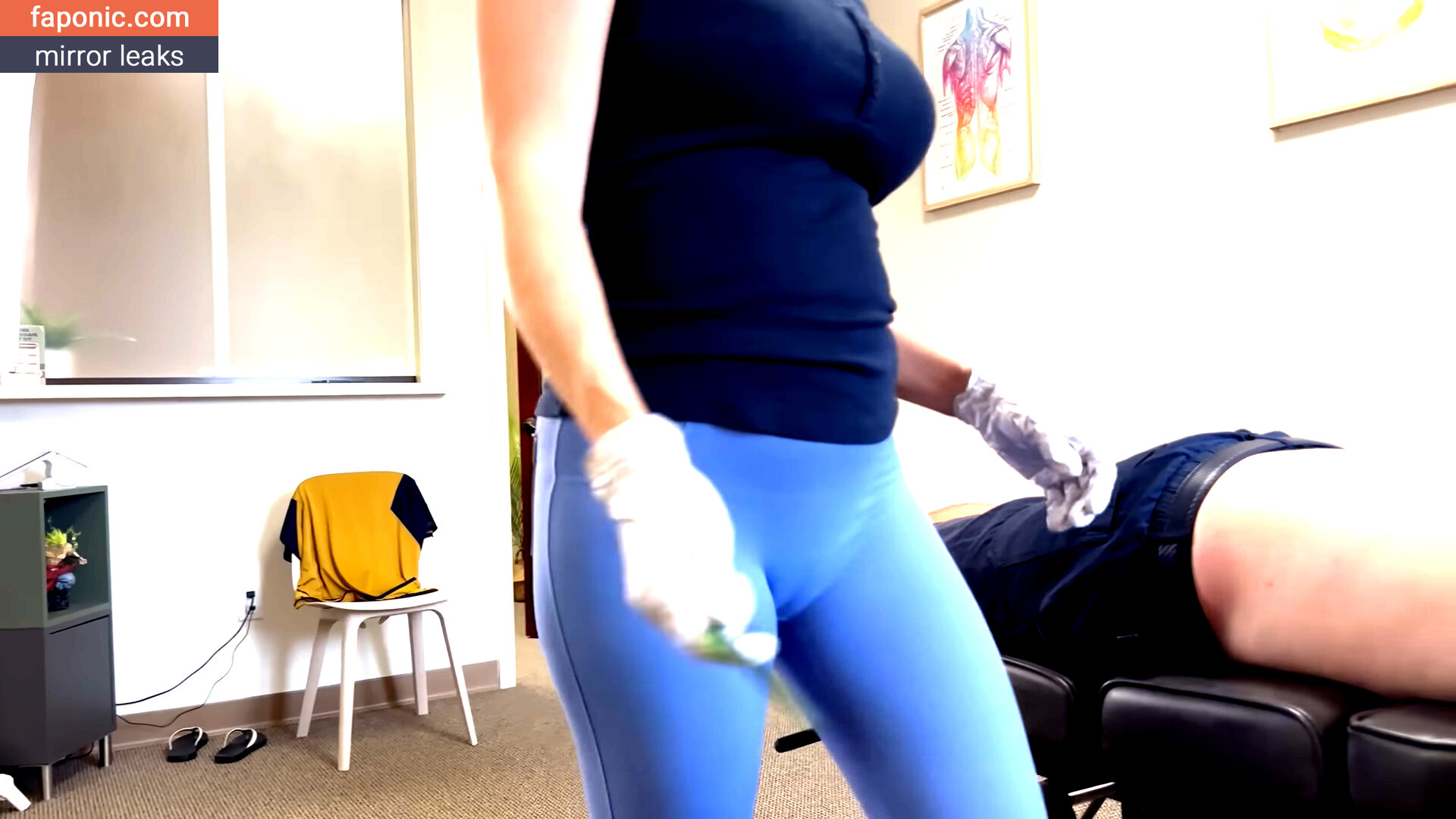 Brenda Mondragon, Chiropractor Leaks Nues  Photo #55