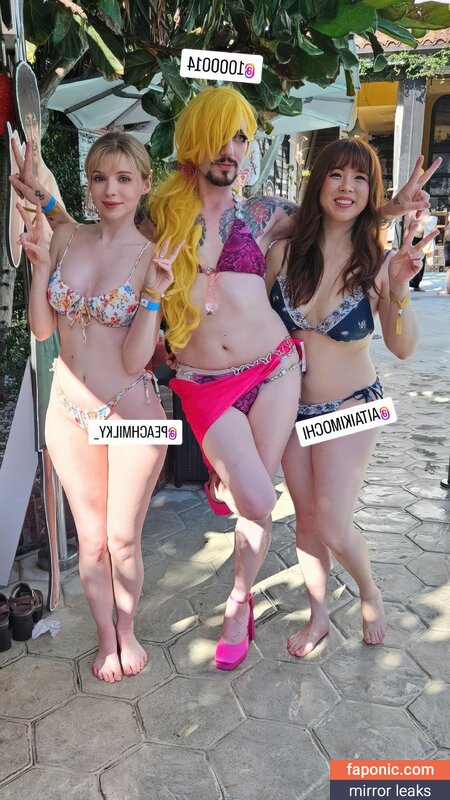 PeachMilky, PeachMilky_, peachmilkycosplay, peachmilkytea Leaks Nues OnlyFans/Patreon Photo #285