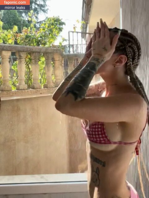 La Joaqui, https:, lajoaquioficial, medicenlajoaqui Leaks Nues OnlyFans Photo #2
