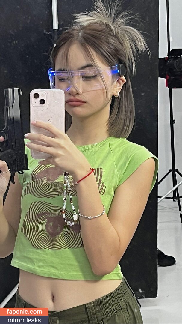 Koo Zin Ling, ffiioonaaa Leaks Nues  Photo #2