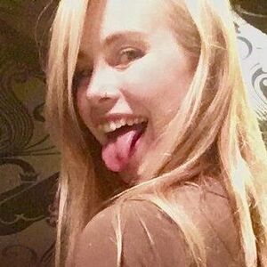 Hailee Andkendra